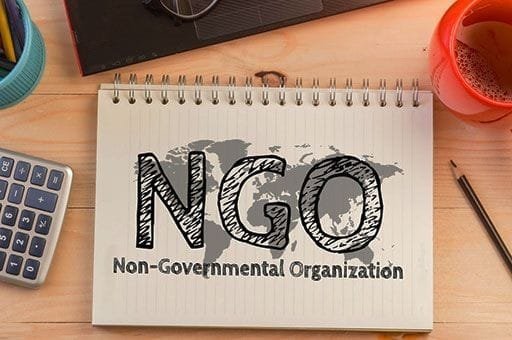 NGO कंपनी के साथ