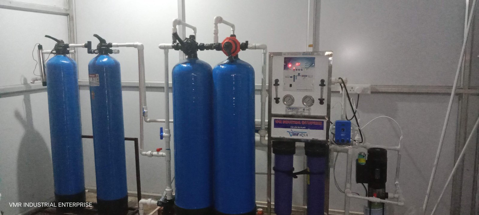 250 LPH RO PLANT + DM PLANT