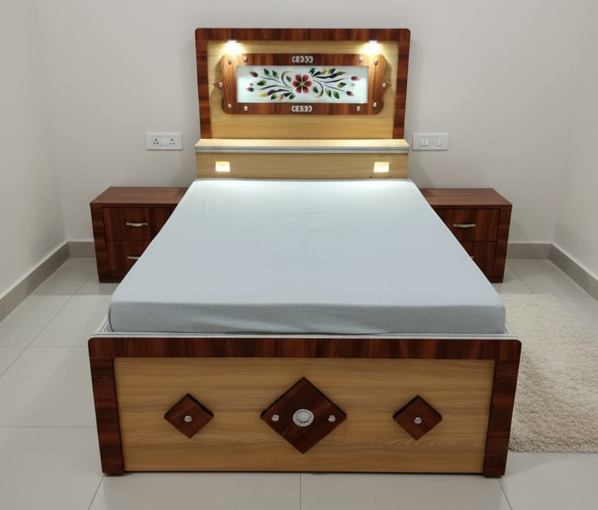 Wooden Bed (4×6)