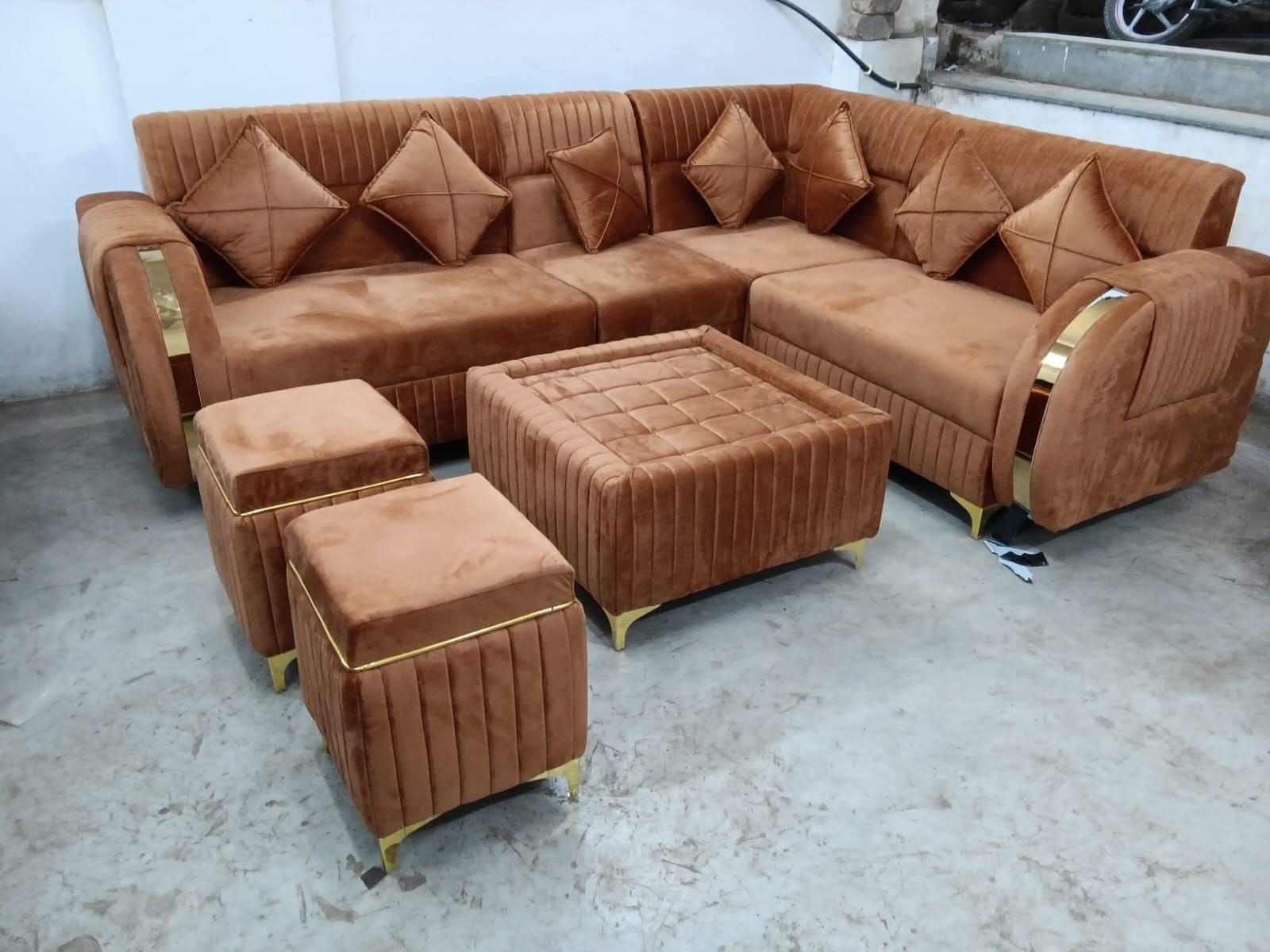 SOFA SET SECTION