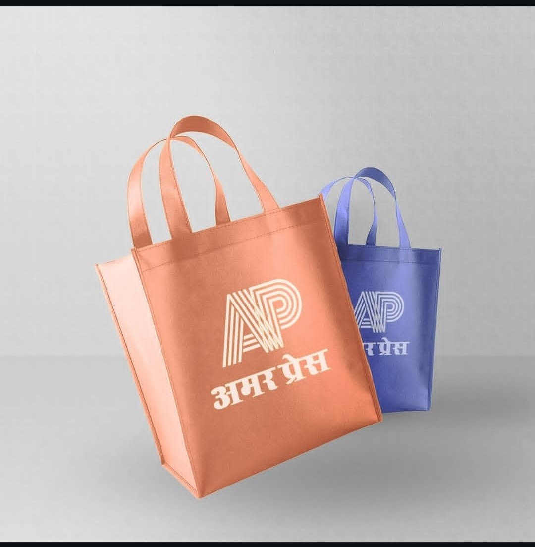 सभी प्रकार के थैले की प्रिंटिंग की जाती है