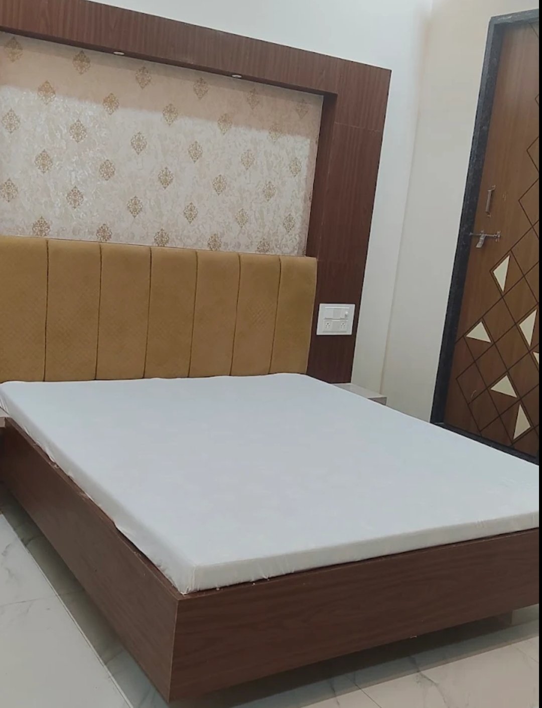 AC ROOM SERVICE